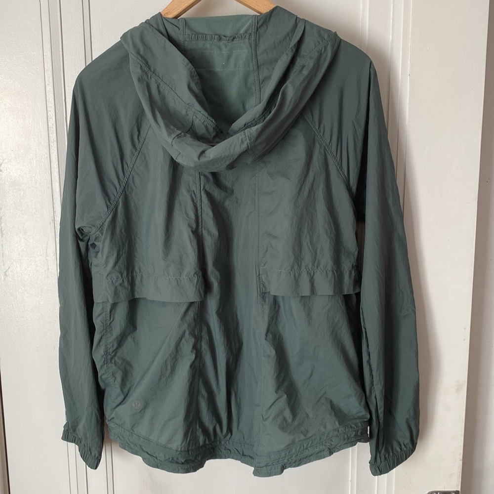 Lululemon Hood Lite Jacket